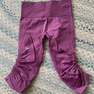Lululemon Seamless Crop Leggings size 4